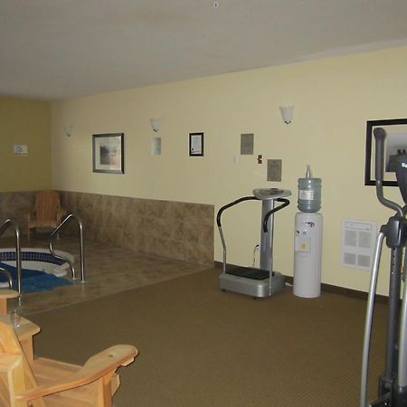 Trend Mountain Hotel & Conference Centre Tumbler Ridge Екстер'єр фото